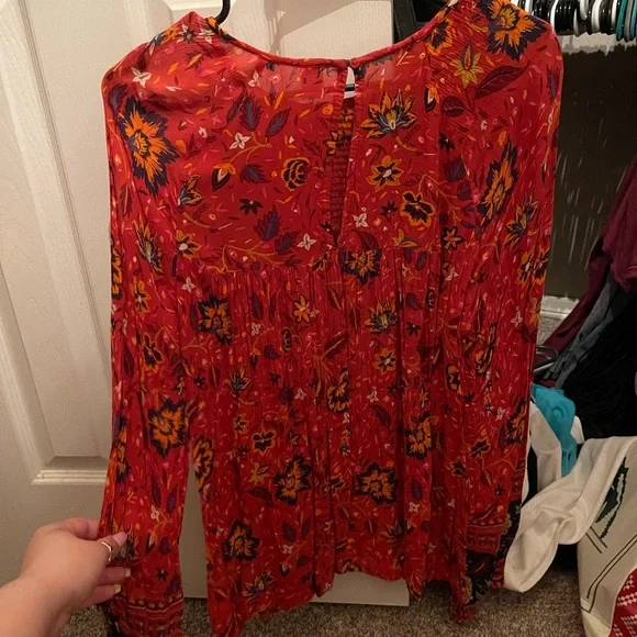 Old navy floral blouse top - Picture 2 of 3